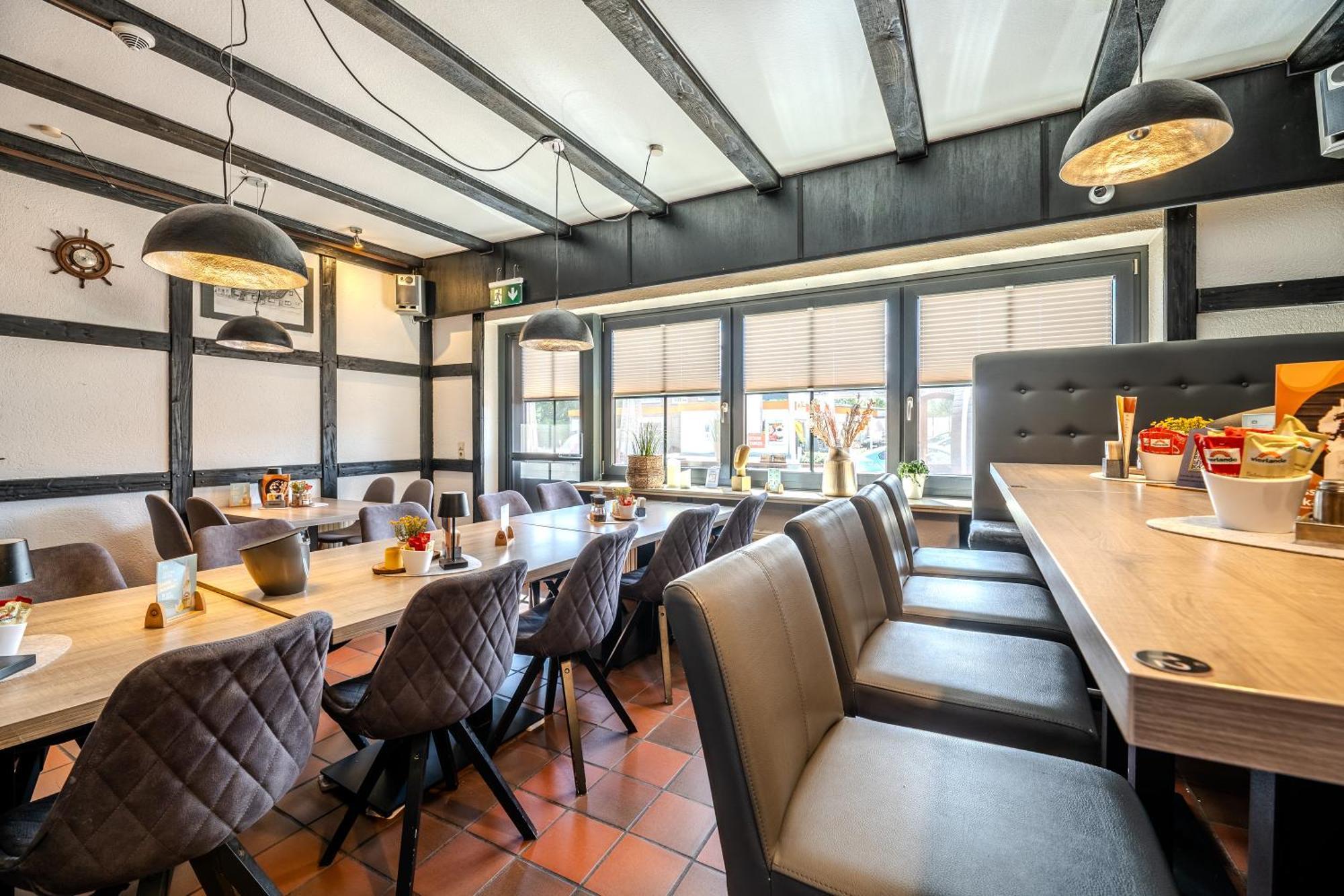 K357 - Hotel & Restaurant "Zur Post" In Otterndorf Bei Cuxhaven Extérieur photo